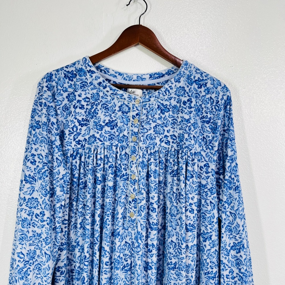 Aria Collection Nightgown 3X Plus Blue White Floral Fleece Long Sleeve Muumu - Picture 6 of 9